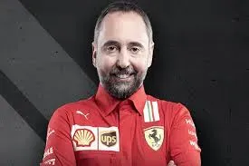 Ferrari Bloquea a Cardile