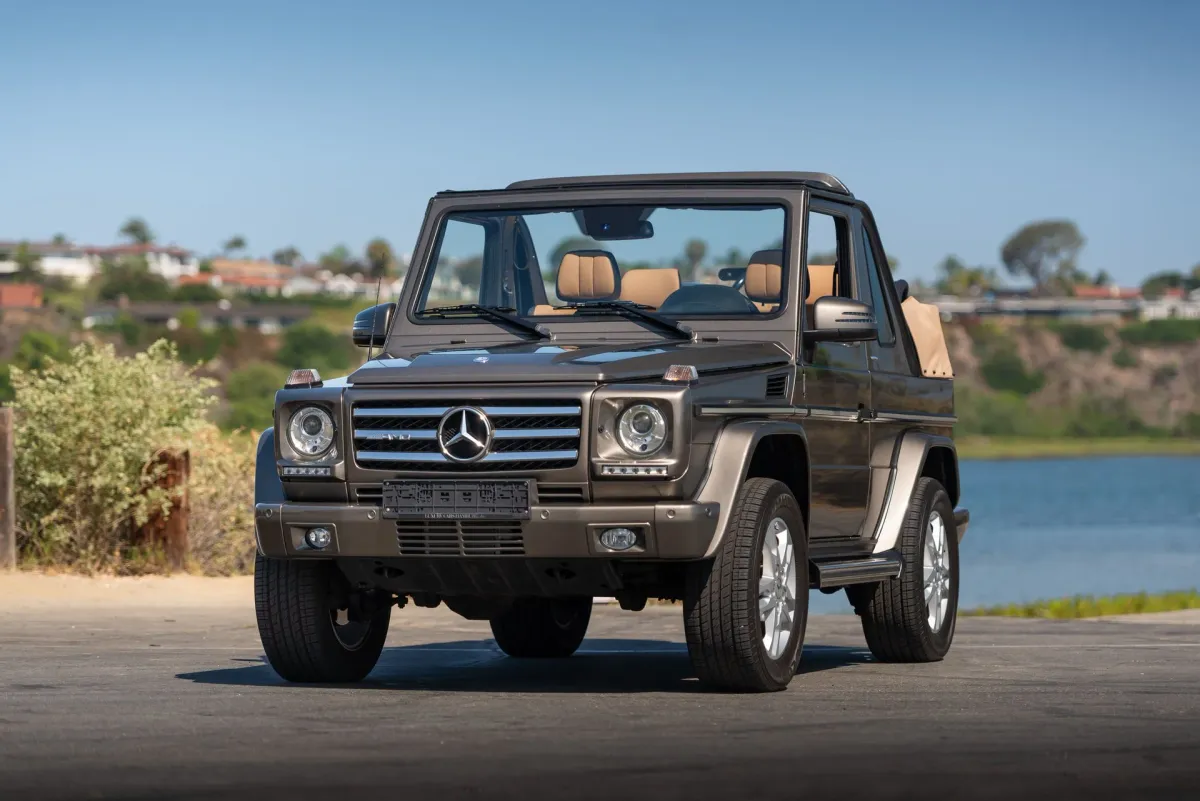 ¡El Mercedes-Benz G500 Cabriolet: Una Leyenda con Techo Descapotable! 🤯