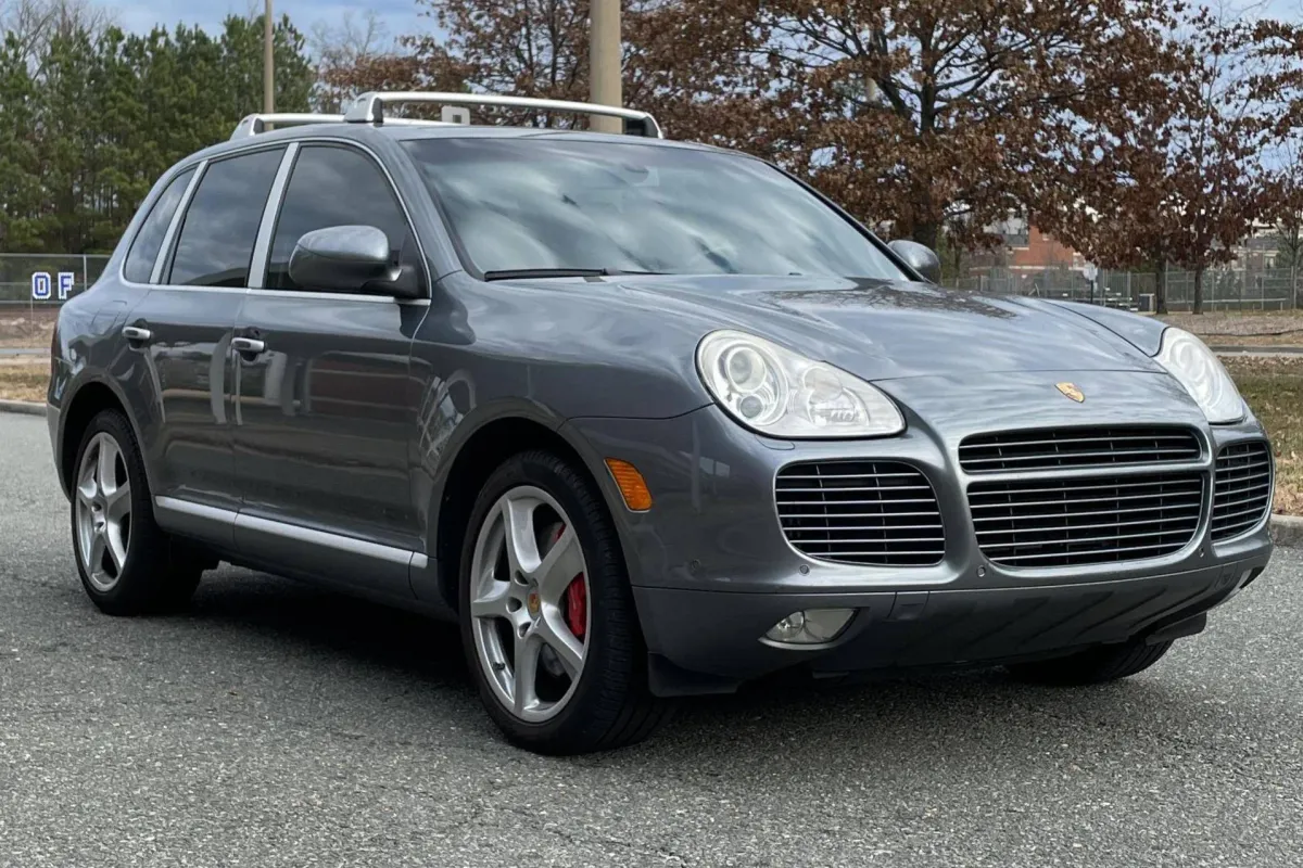 Porsche Cayenne Turbo S 2006: ¿El SUV que revolucionó el mercado?