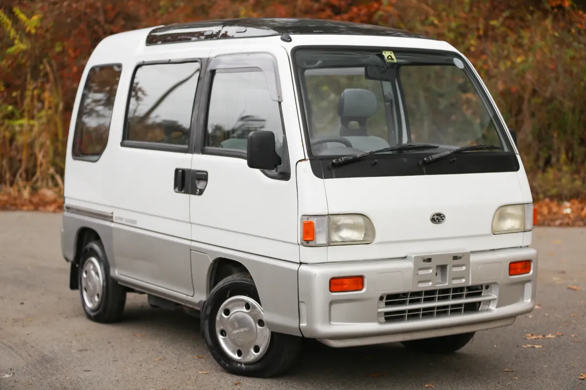 ¡Subaru Sambar: La Minivan Japonesa que te dejará Boquiabierto!