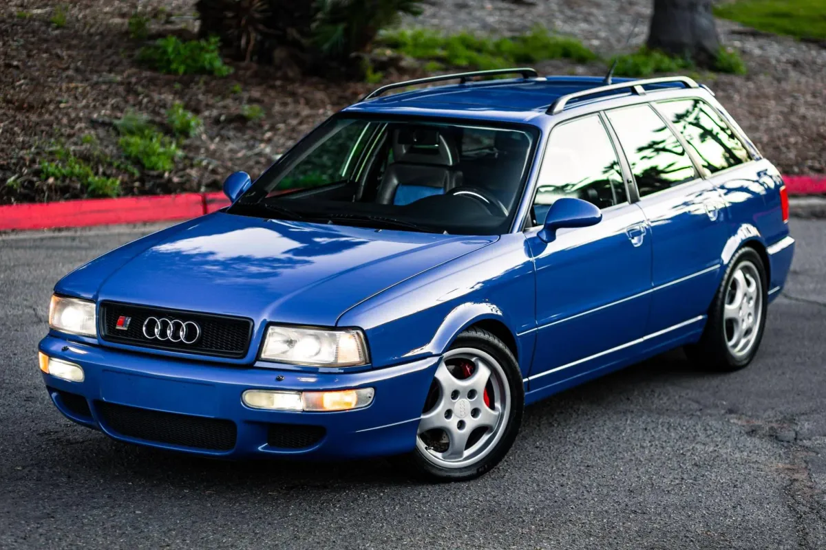 Audi RS2 Avant: La Historia de un Wagon Deportivo de Leyenda