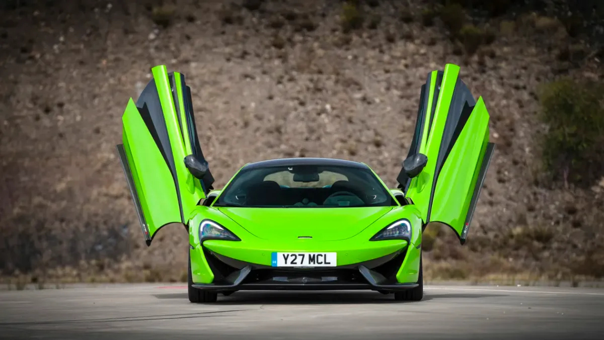 ¡El McLaren 570S: El Sueño de un Entusiasta de Autos! 🏎️