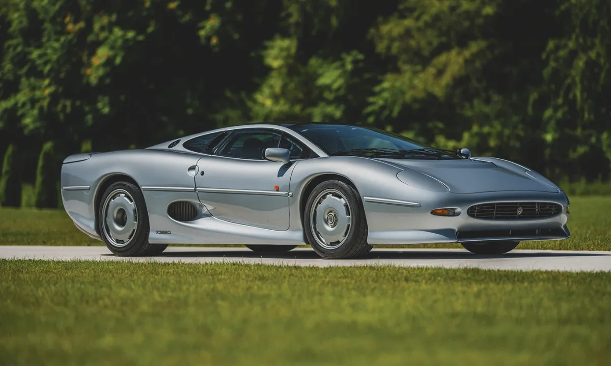 ¡El Jaguar XJ220: Un Superdeportivo Olvidado Que Te Dejará Boquiabierto! 🤯