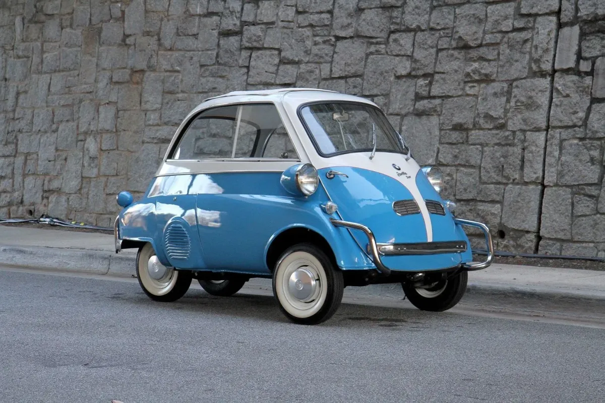 El BMW Isetta: Un Auto Loco que Te Dejará Boquiabierto 🤯