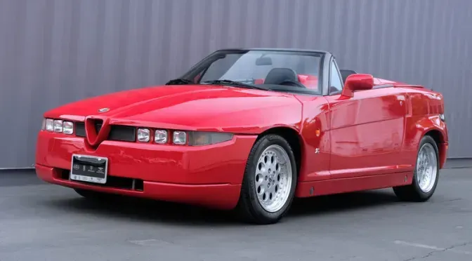 ¡Alfa Romeo RZ: Un Roadster de los 90s que te hará decir "WTF!" 🤔