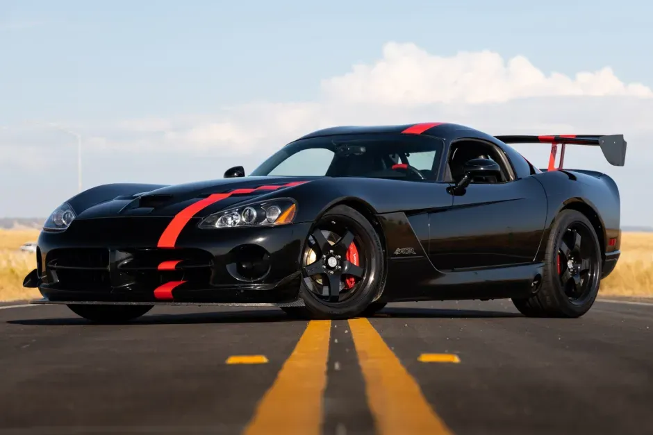 ¡La Bestia Americana! ¿Por qué el Dodge Viper SRT10 ACR era una amenaza en la pista?