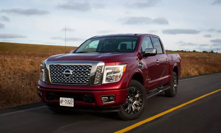 ¡Nissan Titan Platinum Reserve: Un camión con carácter! 😏