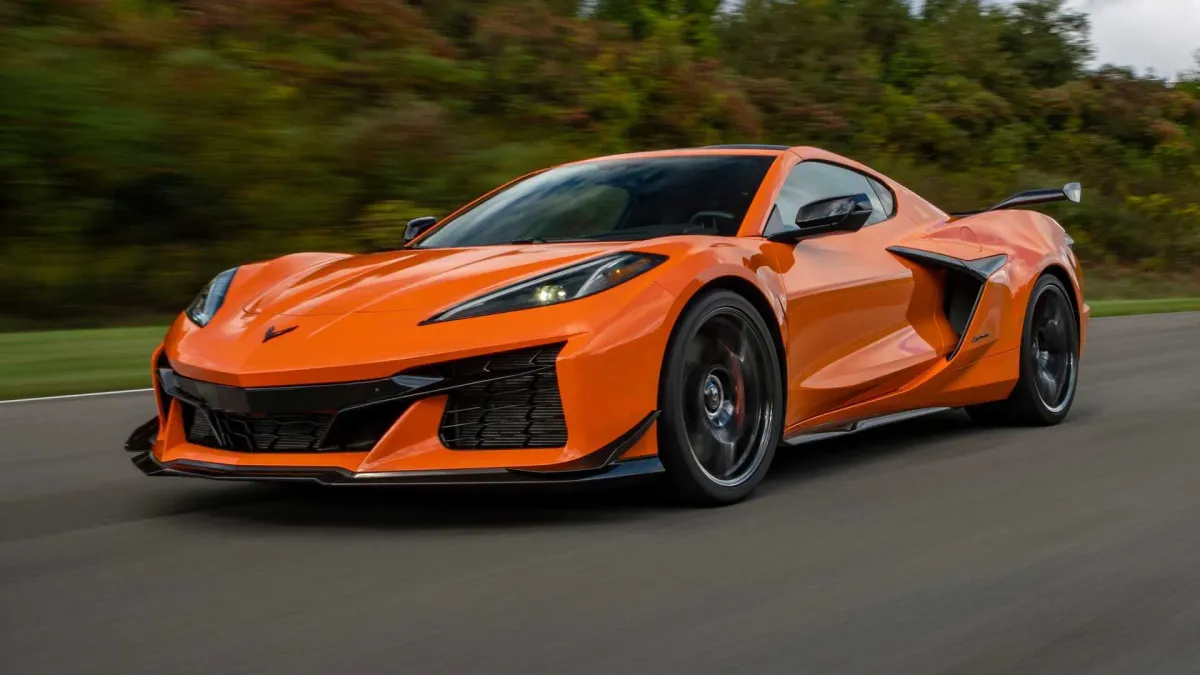 ¡Chevy Corvette Z06: Una bestia en oferta!  🏎️