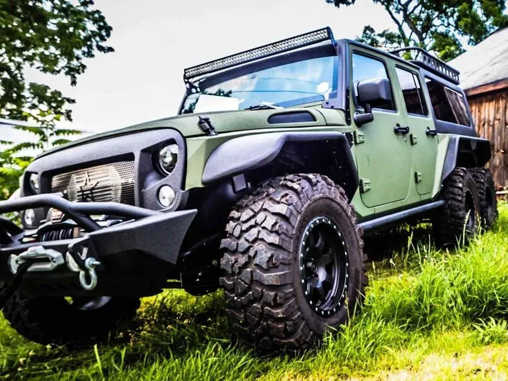 ¡6 Ruedas de Locura! Jeep Wrangler Unlimited 2016 con una Modificación Insólita 🤯