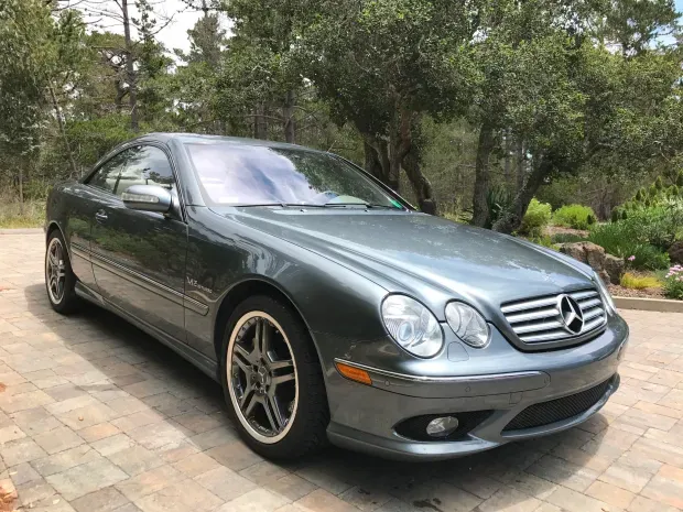 ¡Mercedes-Benz CL65 AMG: Un Viaje al Pasado! 🤯