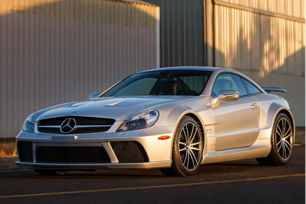 ¡El Mercedes-Benz SL 65 AMG Black Series: Un Superdeportivo  Con Personalidad! 🤔