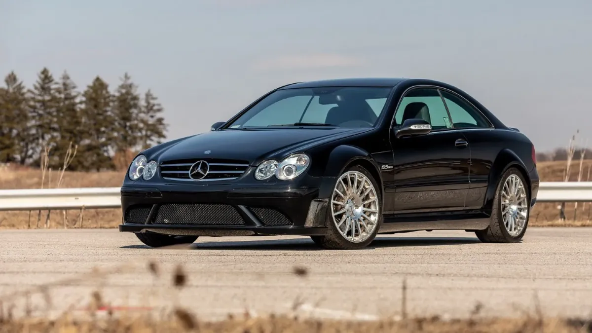 Mercedes-Benz CLK 63 AMG Black Series: ¿El auto más raro que jamás hayas visto?