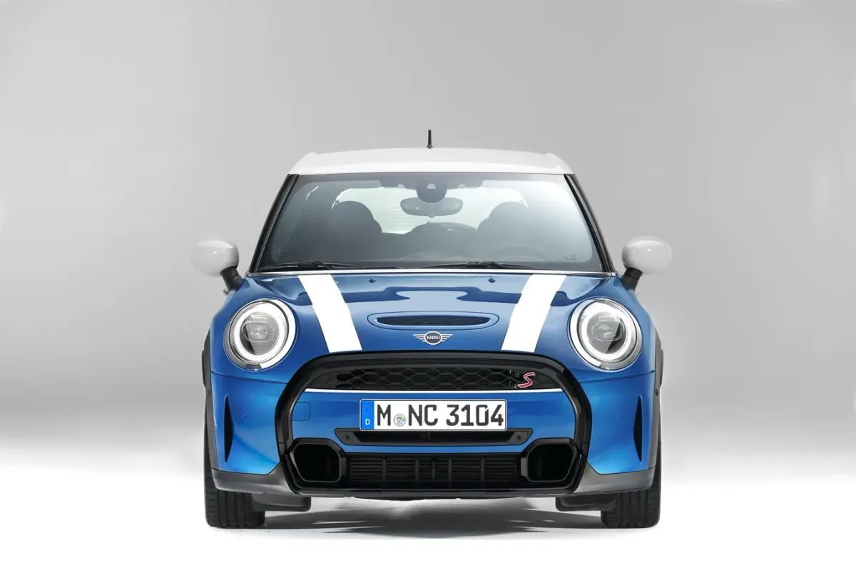 Análisis a Fondo del MINI Cooper S 2022: ¿Sigue Siendo el MINI que Conoces? 🚗💨