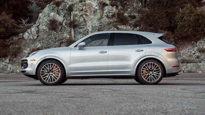 ¡El Porsche Cayenne Turbo 2019 es un Monstruo! ¿Y tú lo has probado?