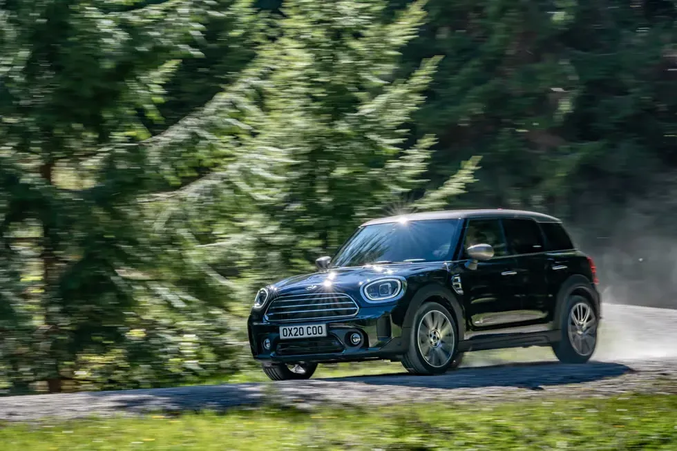 Mini Countryman 2023: ¡Un Mini Gigante con Personalidad Alemana!