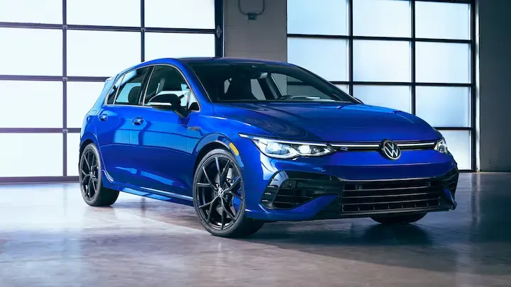 ¡El Volkswagen Golf 2023 se reinventa! 🤯 ¿Es el mejor Golf de todos los tiempos?