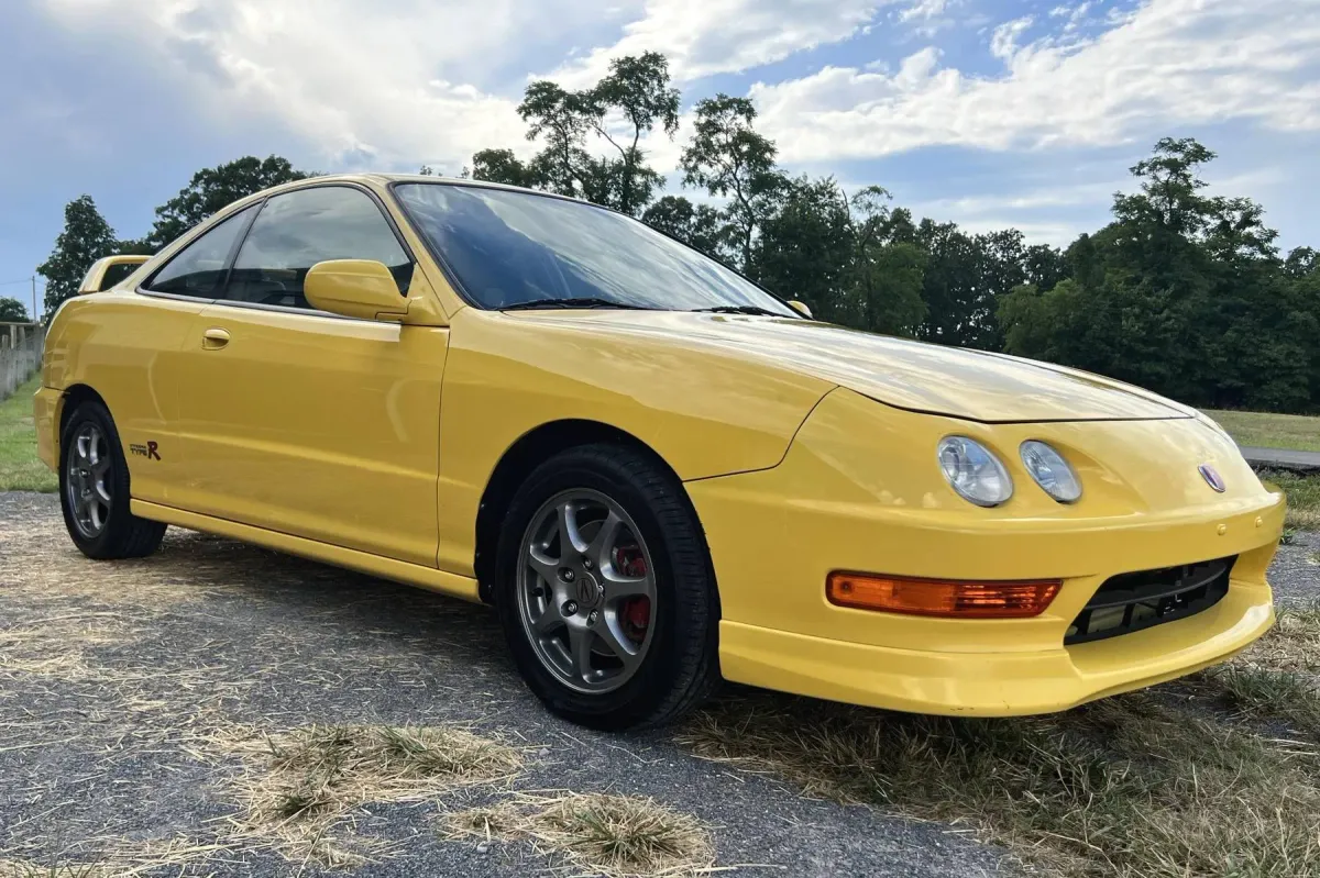 ¡El Acura Integra Type R: Un Mito del Motor que Resurge! 🏎️