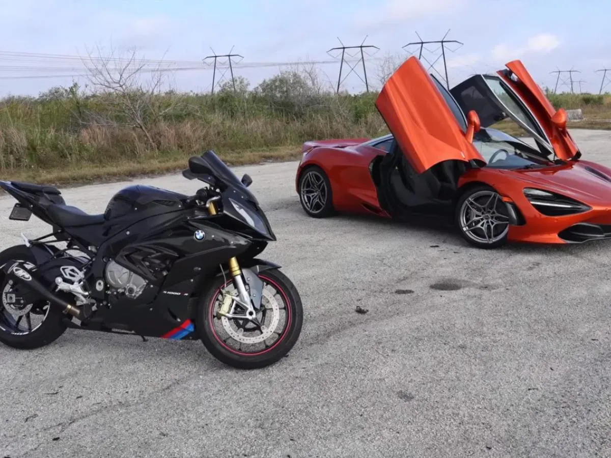 ¡Acelerando la adrenalina! ¿Quién gana la carrera: McLaren 720S Spider vs BMW S1000RR? 🔥🚀