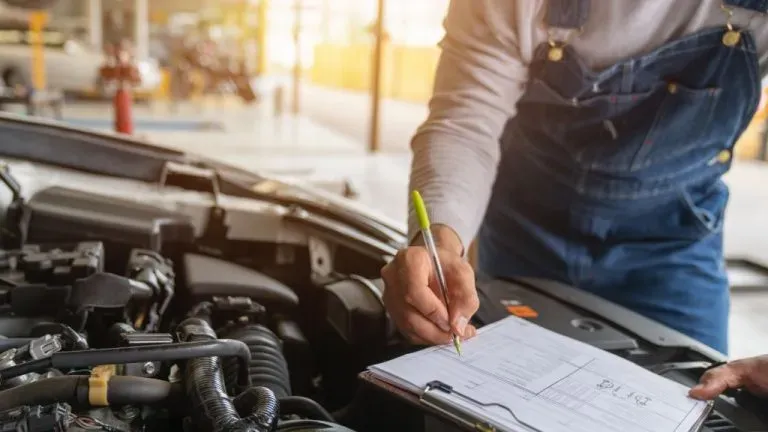 Qué Hacer para Evitar Problemas con la Garantía del Auto