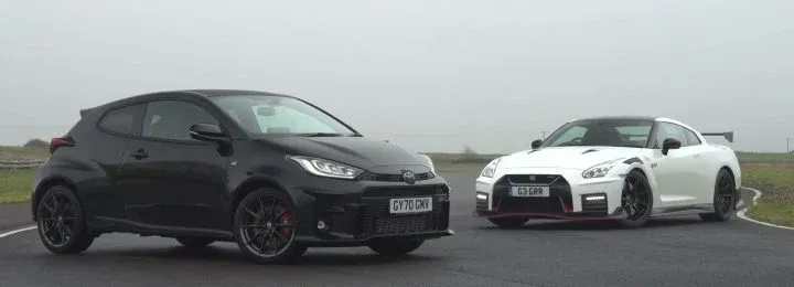 ¡El Toyota GR Yaris vs. Nissan GT-R!  ¿Quién reina en la pista? 🏎️💨