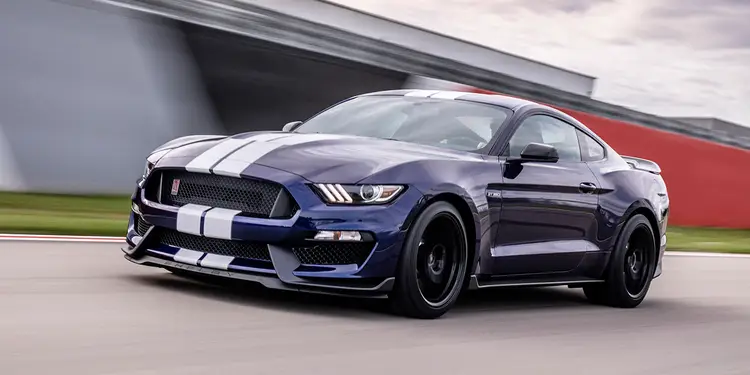 El Ford Mustang: ¿Un Muscle Car Moderno Que Te Dejará Boquiabierto? 🤯