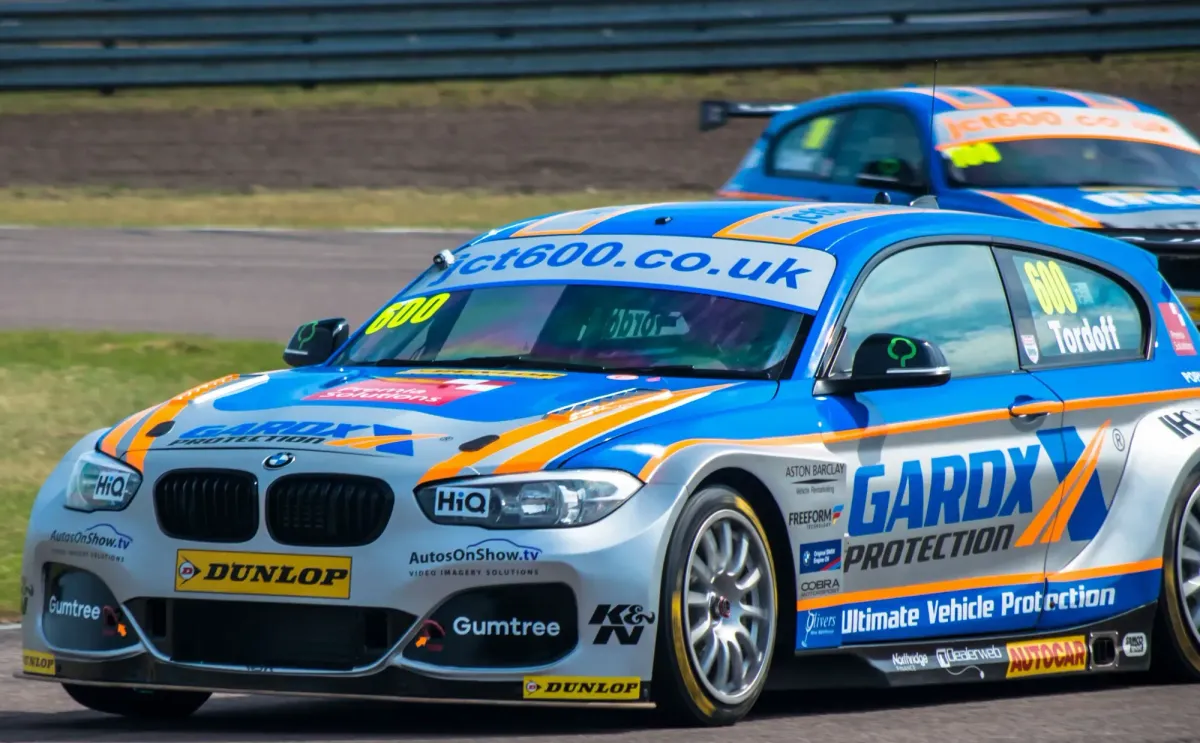 ¡El Regreso del Rey! 👑 Turkington Domina en Snetterton 🏆