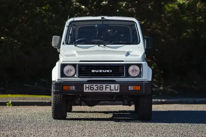 ¡Retrocediendo en el tiempo! 🚗💨 Un viaje al pasado con el Suzuki SJ, el antepasado del Jimny