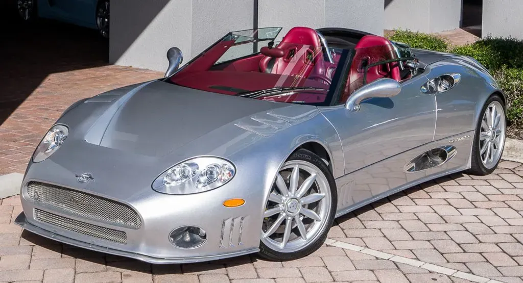 ¡El Auto Holandés que Te Dejará Boquiabierto! 🤯: Análisis del Spyker C8 Spyder