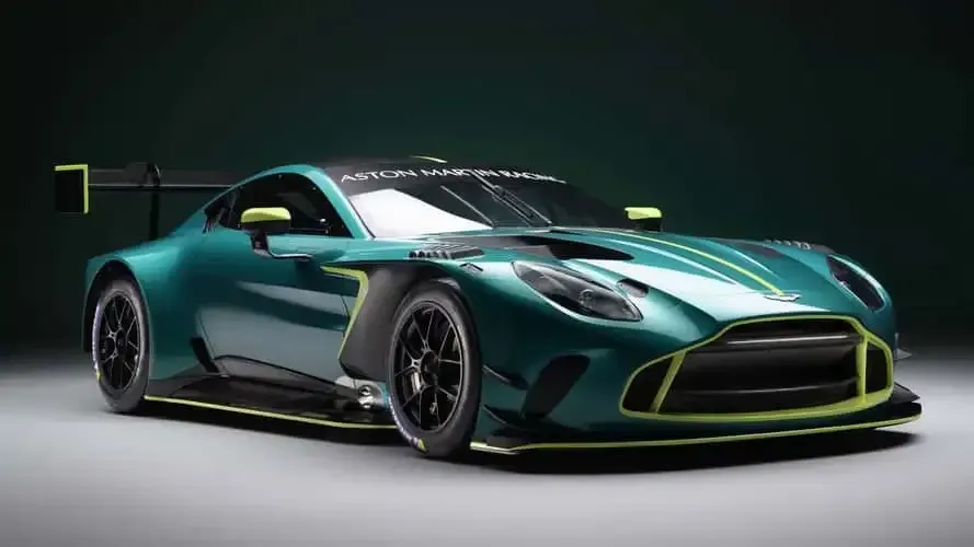 ¡El Aston Martin Vantage GT3 para la carretera: Un sueño hecho realidad! 🚗💨