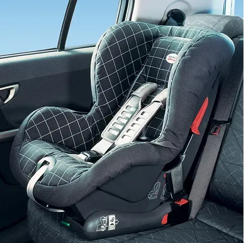 Cómo Instalar una Silla para Bebé en tu Auto: Guía Completa para Padres Apasionados 🚗👶