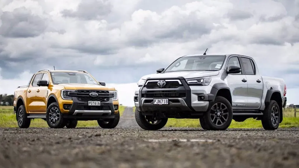 ¡Toyota Hilux vs Ford Ranger Raptor: ¡La Batalla Definitiva en Basella Experiences! 🏁🔥