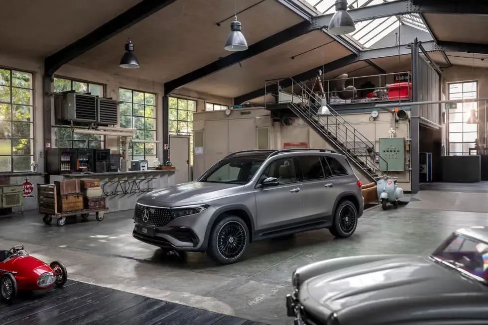 ¡El Mercedes-Benz EQB: Un SUV eléctrico para la familia! 🚗💨