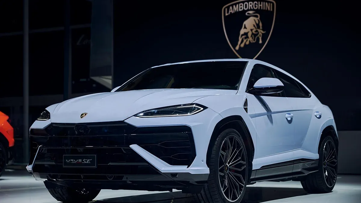 Lamborghini Urus SE: ¡El SUV que Domina la Potencia y el Lujo! ⚡️