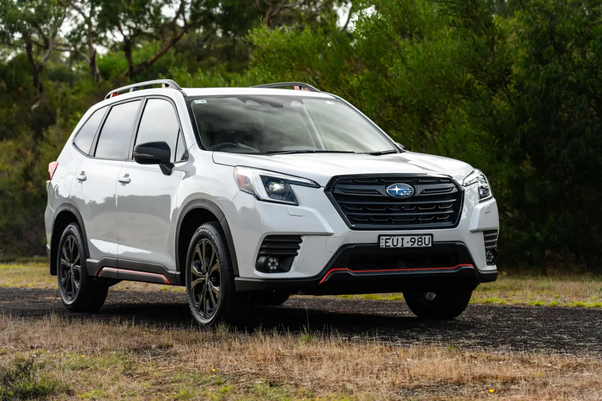 El Subaru Forester 2023: ¿Es realmente el mejor SUV para salir del asfalto? 🏞️