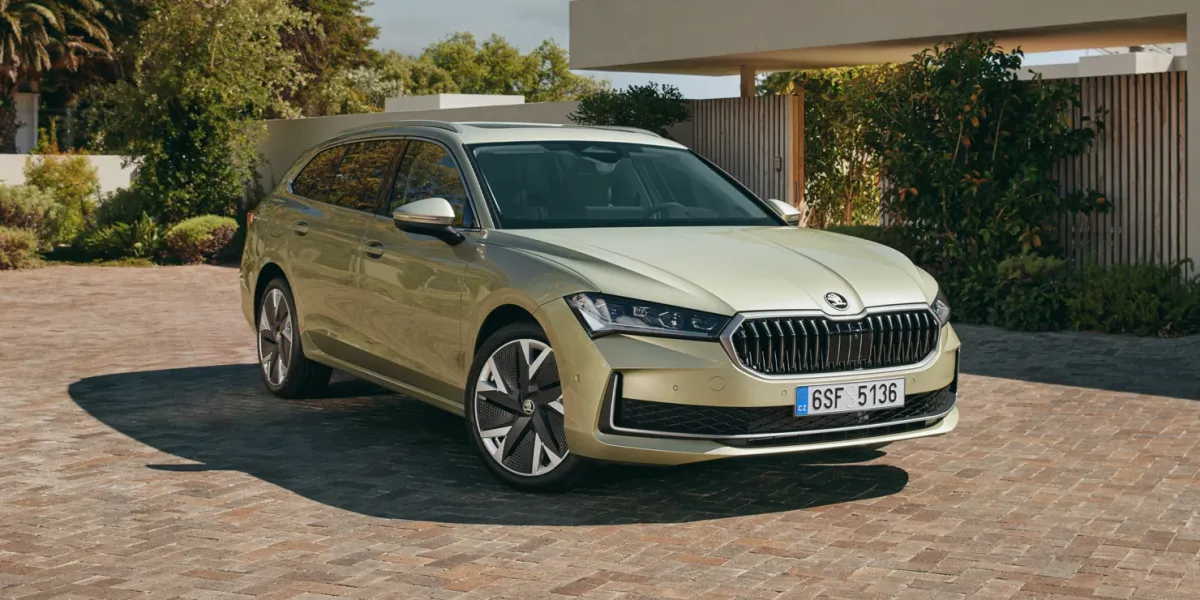 ¡El Skoda Superb Combi 2024: Un Viaje al Futuro de las Familias! 👨‍👩‍👧‍👦🚗💨