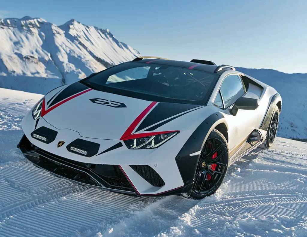 ¡Adiós a los Motores de Combustión! Lamborghini se Despide con un Gran Festival en la Nieve ❄️