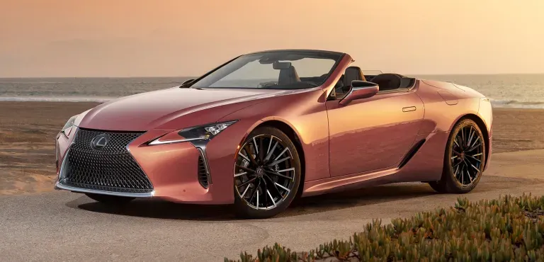 Lexus LC 500 Cabriolet 2024: ¿El Último Gran Coupé Deportivo con un Motor NA V8?