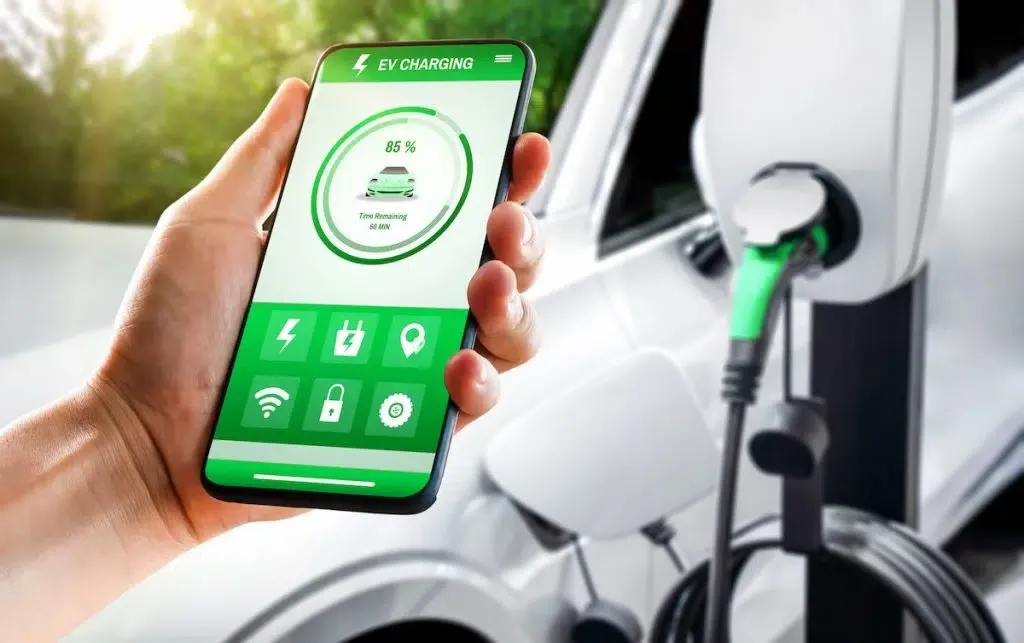 🚗 ¡Apps para cargar tu coche eléctrico!  ¿Cuál es la mejor para ti? ⚡️