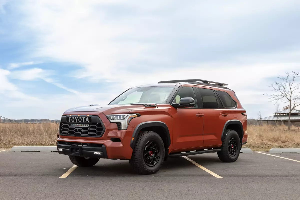 ¡Cruzando América en la Toyota Sequoia TRD Pro 2024! ¿Una Bestia para el Off-Road o un Fiasco Familiar? 🚗💨