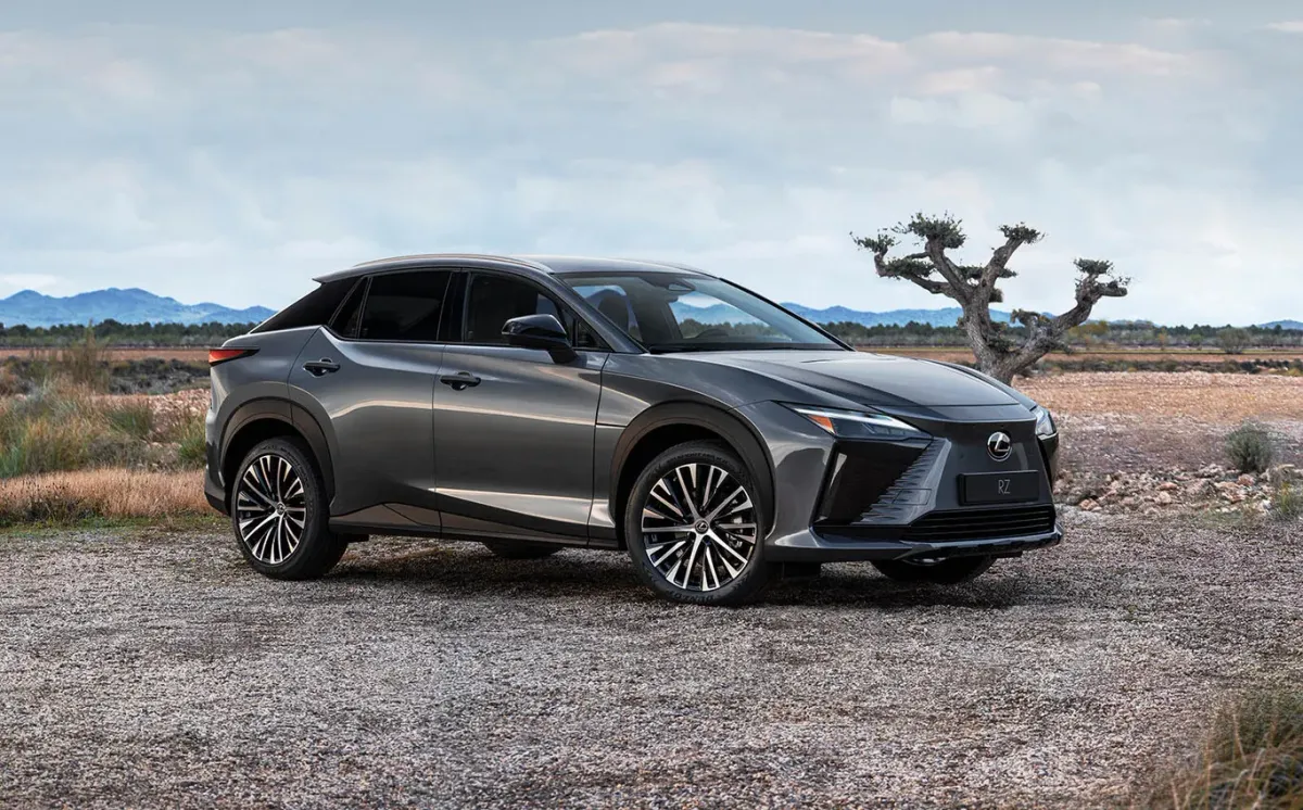 El Lexus RZ 450e: ¿Un Futuro Incierto para Lexus en el Mundo de los Autos Eléctricos? ⚡️