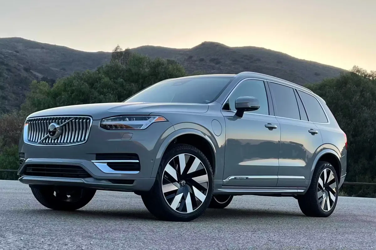 ¡El Volvo XC90 2024: Un SUV que sigue reinando! 👑