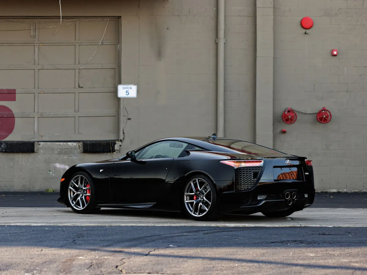 Lexus LFA: El Superdeportivo Japonés Que Rompió Moldes 🇯🇵💨