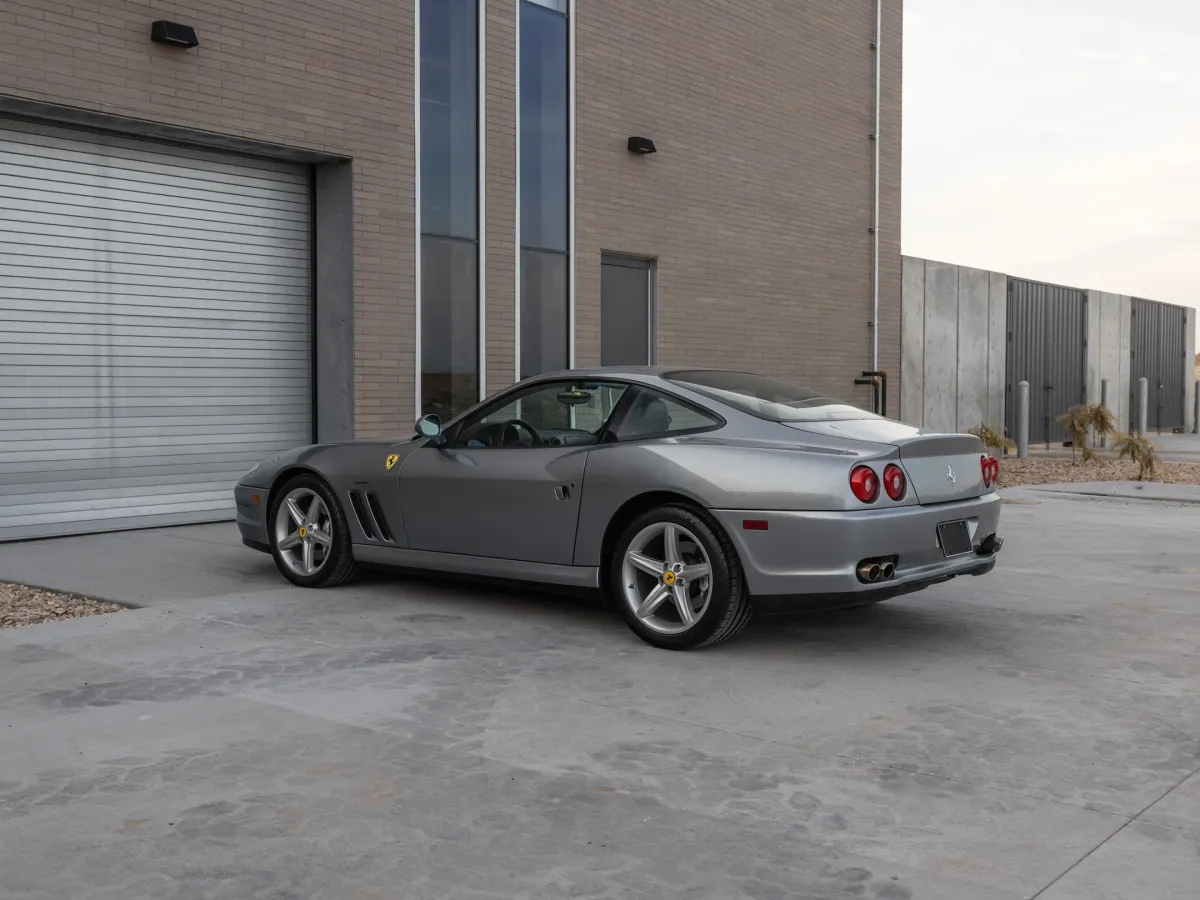 Ferrari 575M Maranello: Explorando una Leyenda del Motor💨