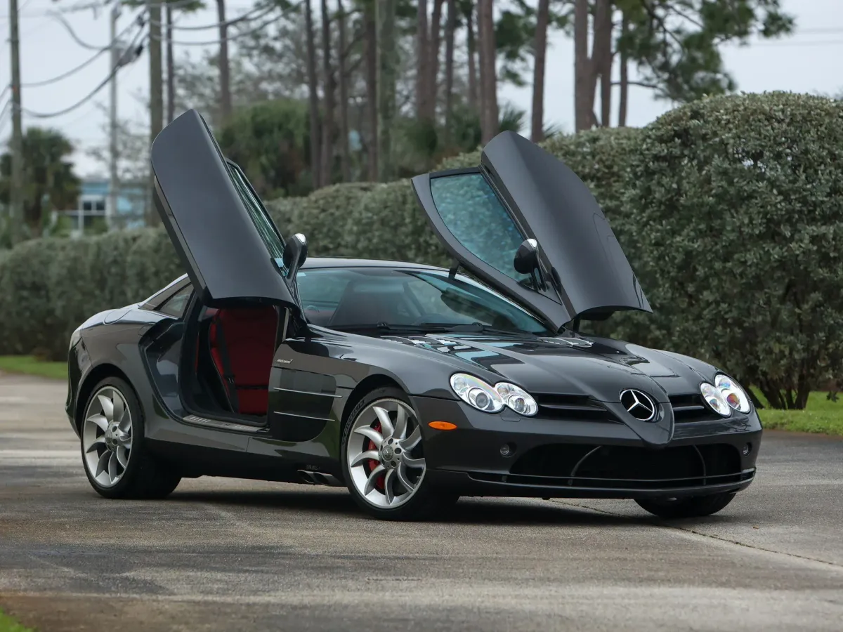 Mercedes-Benz SLR McLaren 2006: Un Sueño de Ingeniería y Poder ⚡