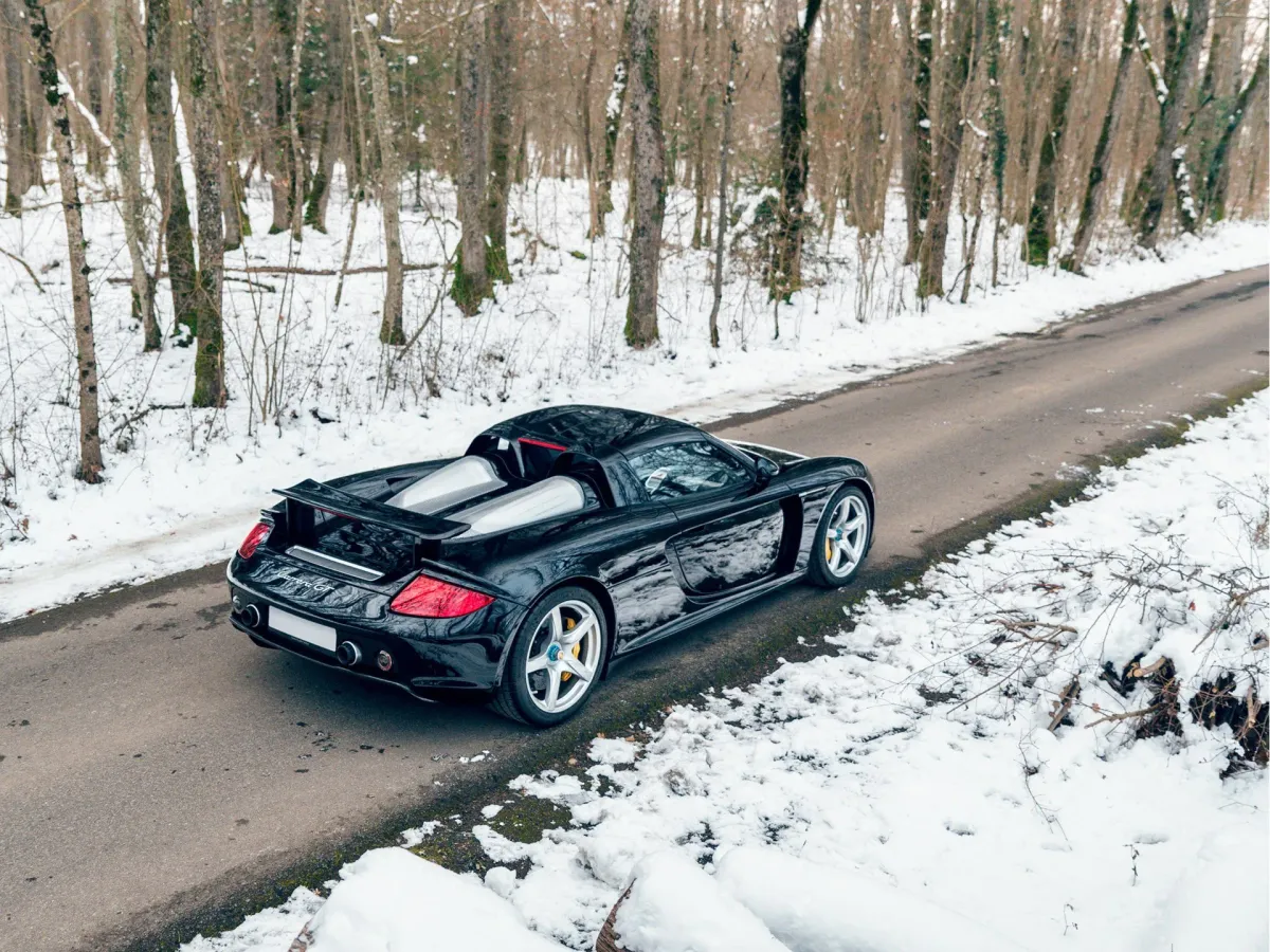 Porsche Carrera GT: La Leyenda del Motor que Te Dejará Sin Aliento