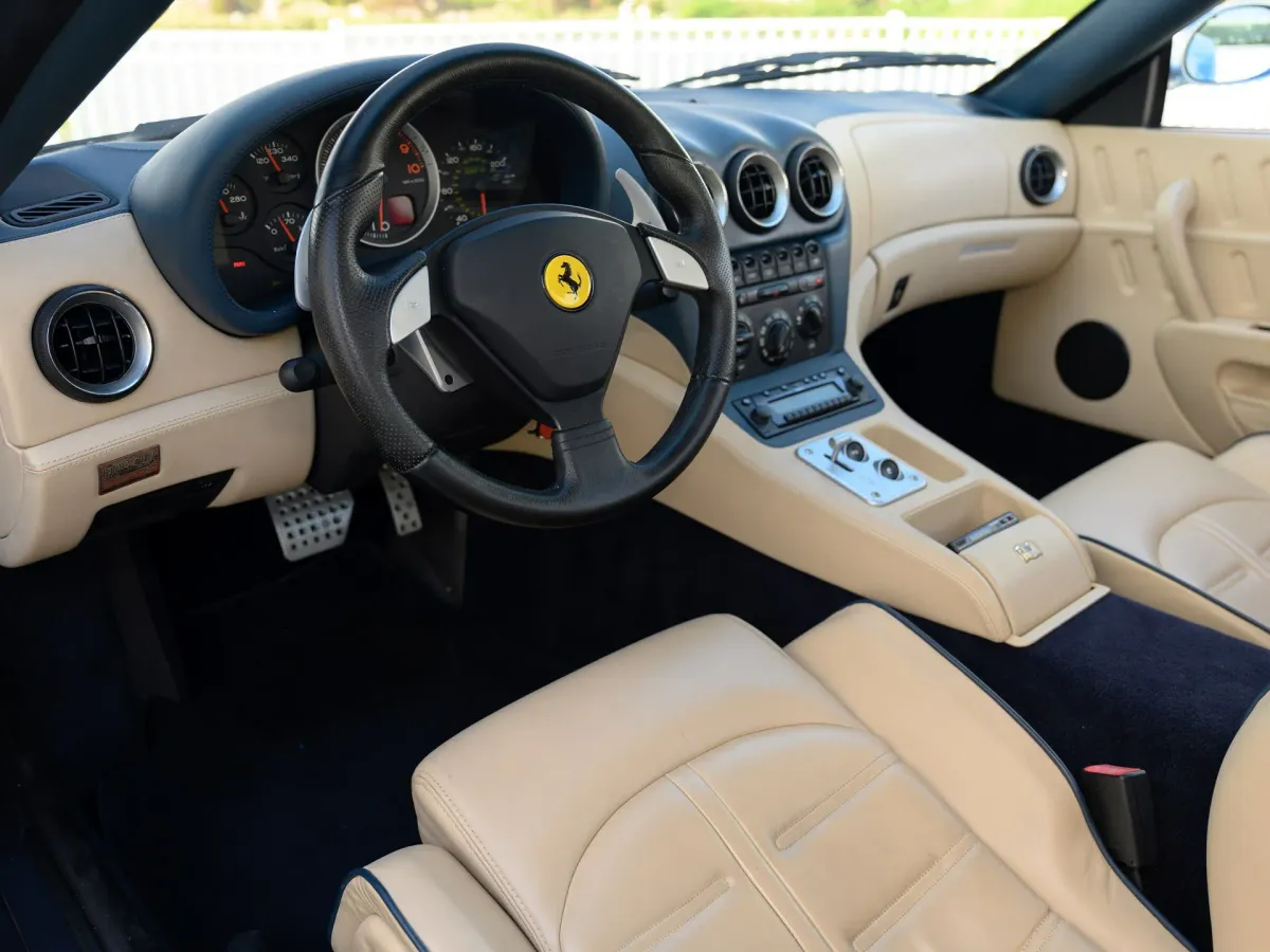 Ferrari 575M Maranello: El Caballo Rampante de Fuego 🐎🔥