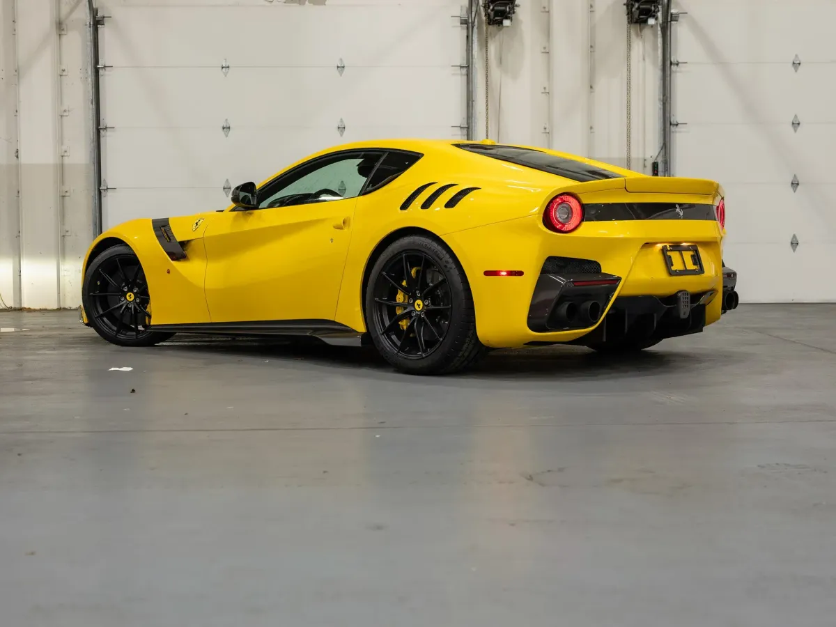 Ferrari F12tdf 2017: Un Homenaje a la Potencia y Exclusividad🔥