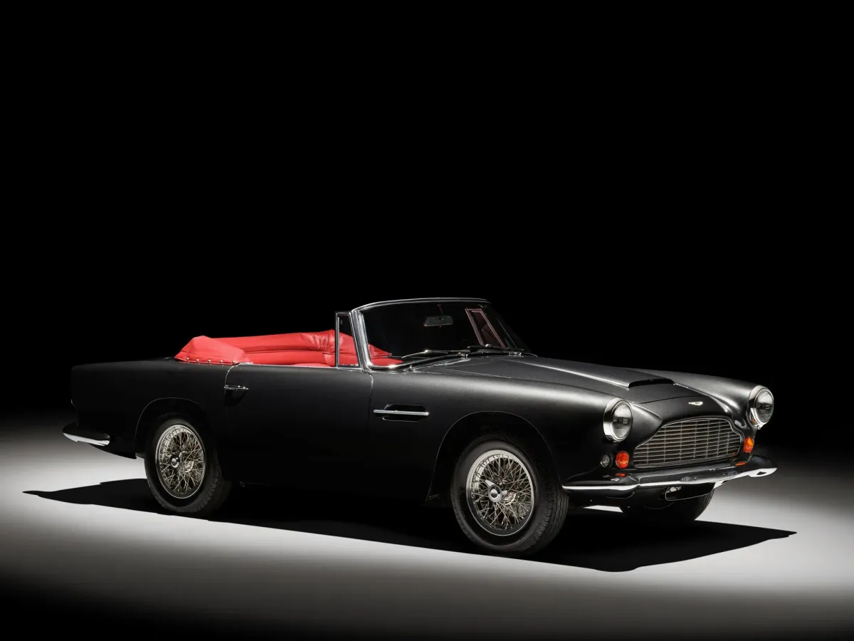 Aston Martin DB4 'SS Engine' Series V Convertible: Un Clásico Inmortal 🏆🚗💨