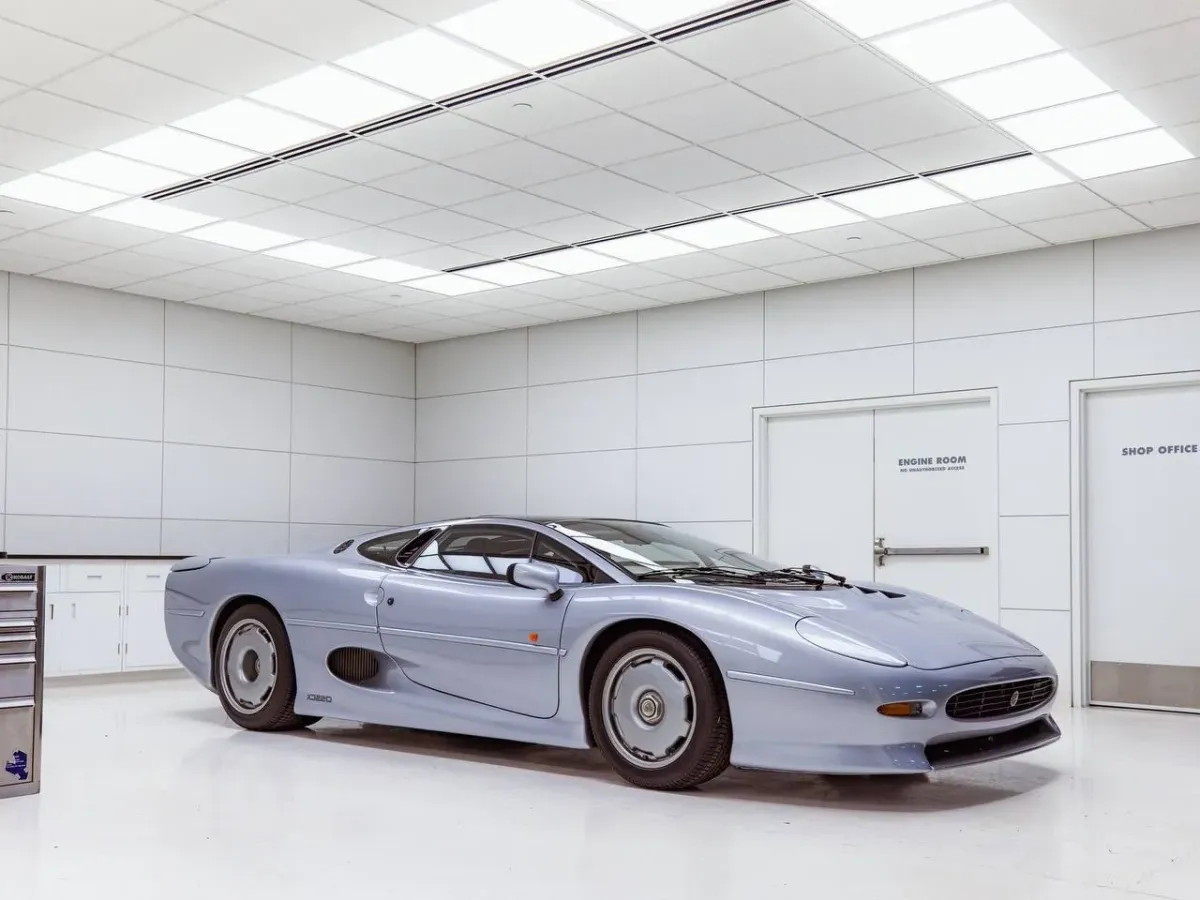 Jaguar XJ220 1993: El Santo Grial de los Entusiastas del Automóvil