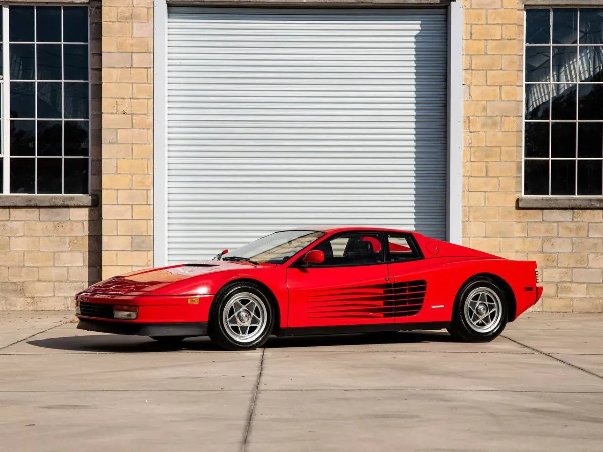 Ferrari Testarossa 1987: Un ícono de potencia, estilo e innovación